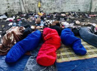 Winter and the inability to come to an agreement are directly endangering thousands of refugees in Bosnia and Herzegovina
