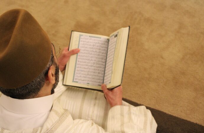 Social and religious dynamics of Muslims in Europe: 7 trends and 4 responses (I)
