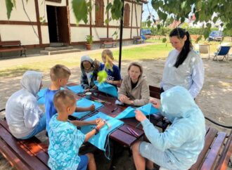 Emotional Intelligence Care for Ukrainian Families