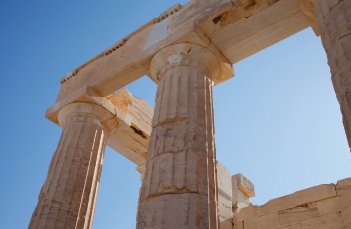Guiding Greek Evangelicals during their Election Season