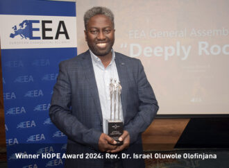 Rev Dr Israel Oluwole Olofinjana wins HOPE Award 2024 for groundbreaking work on the intercultural church across Europe